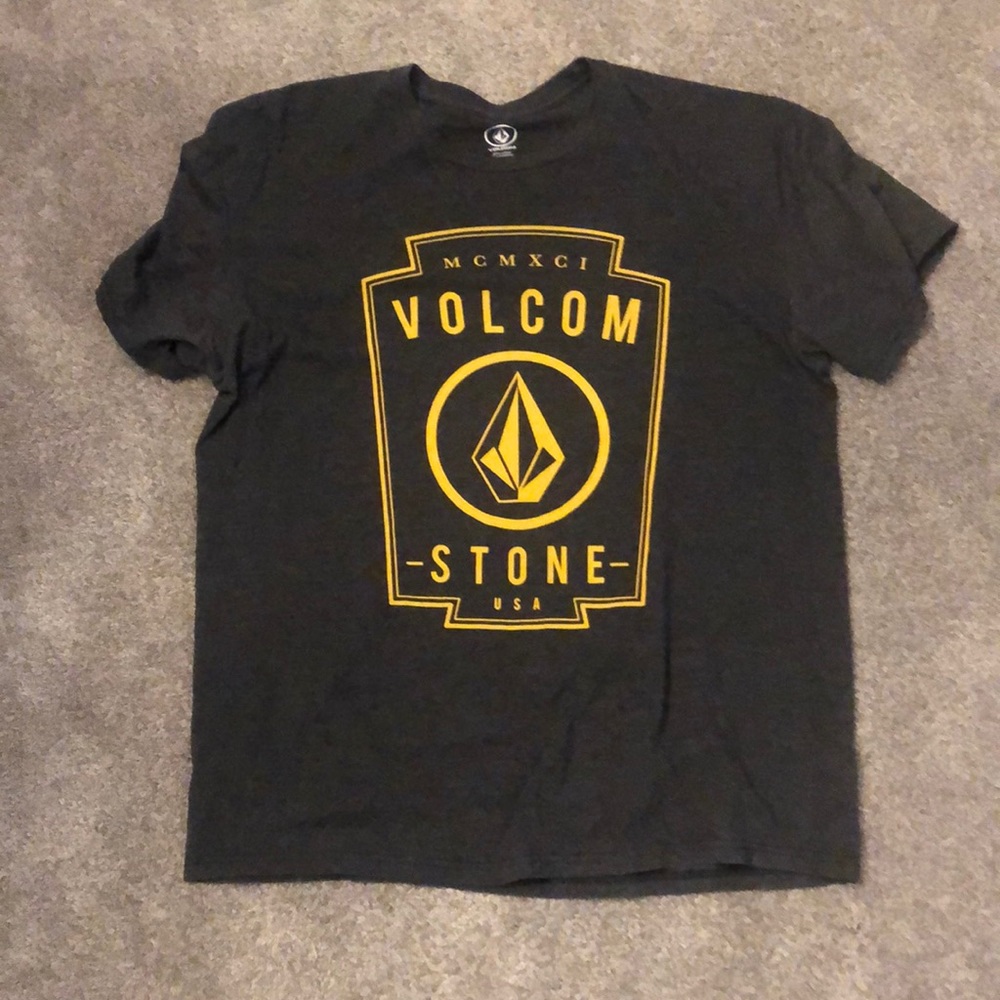 Volcom men’s tshirt